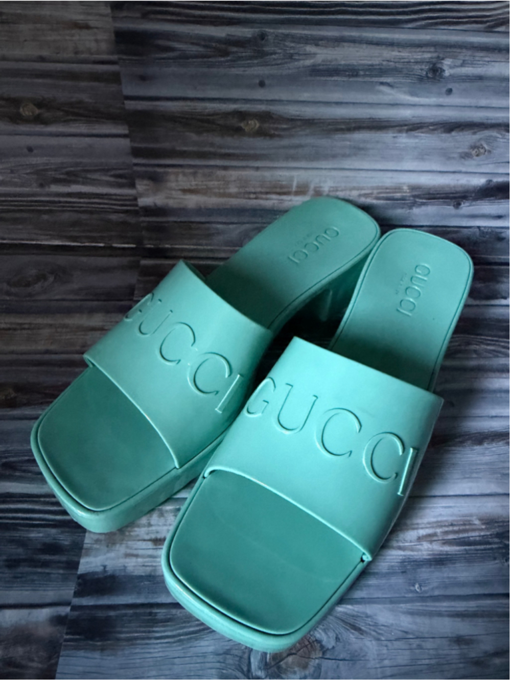 GUCCI Rubber Platform Slide
Sandals mules light green Size 11